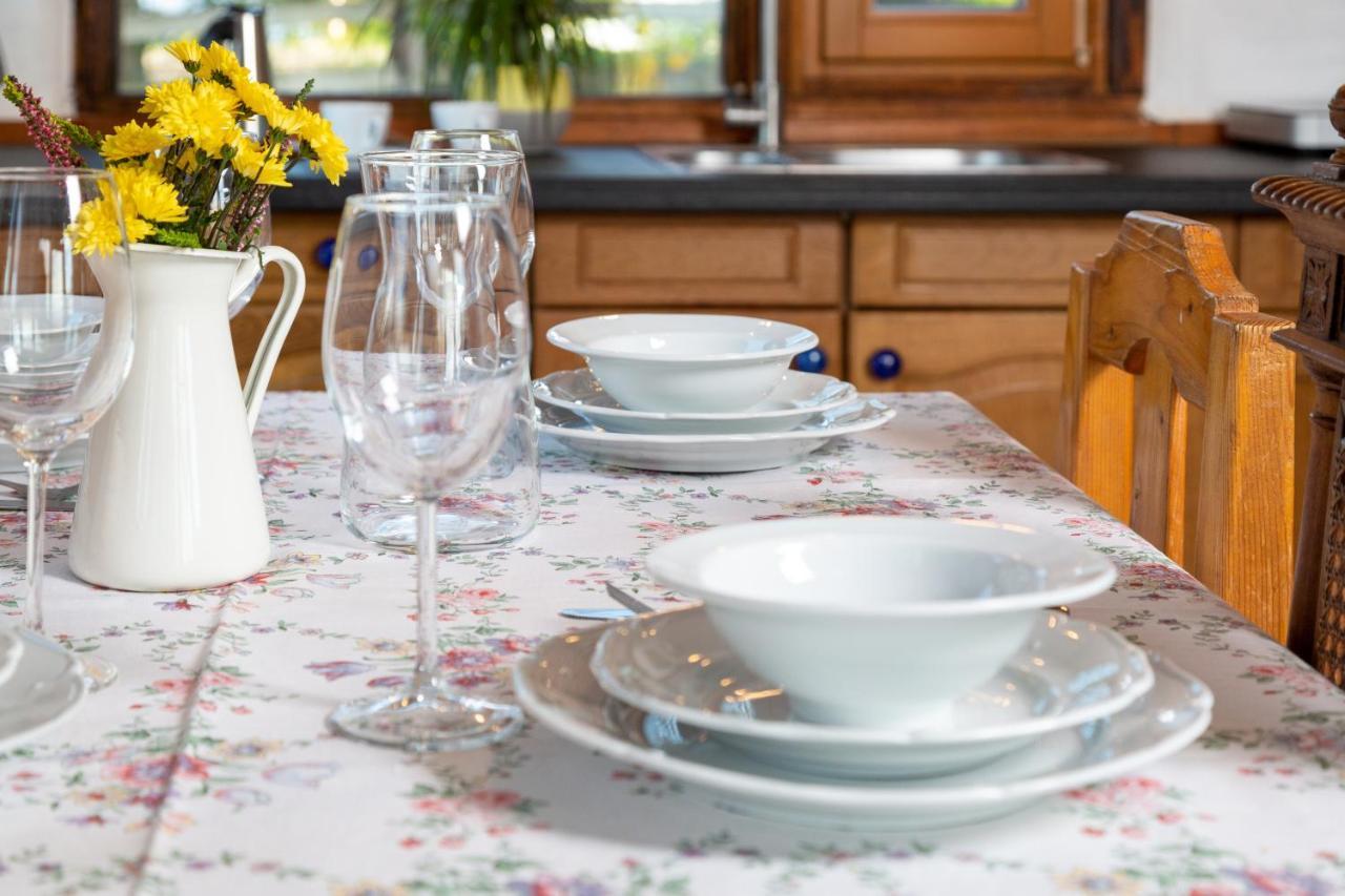 Casele Cu Stuf B&B Haus Ulrike Sălicea Exteriér fotografie