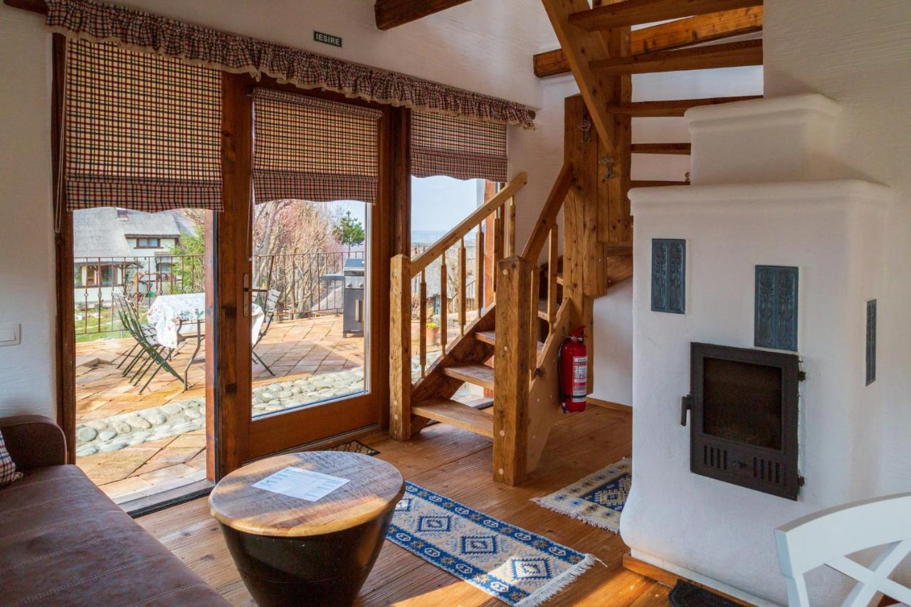 Casele Cu Stuf B&B Haus Ulrike Sălicea Exteriér fotografie