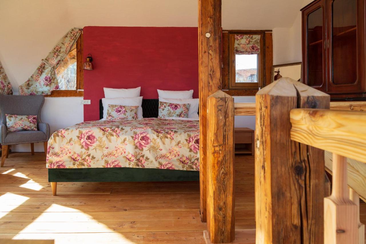 Casele Cu Stuf B&B Haus Ulrike Sălicea Exteriér fotografie